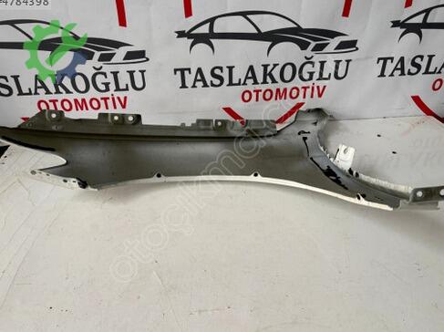 Volkswagen Passat Sağ Ön Çamurluk çıkma parça