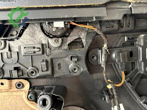 Volkswagen Passat Kapı Döşemesi çıkma parça