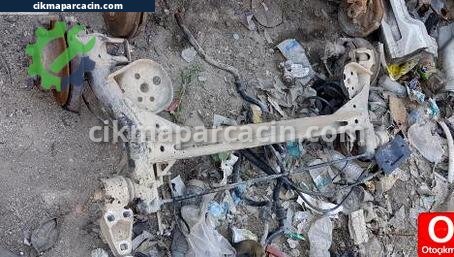 Volkswagen Passat Arka Dingil çıkma parça