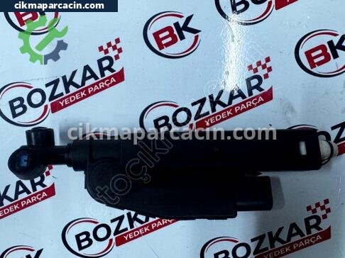 Audi A8 Far çıkma parça