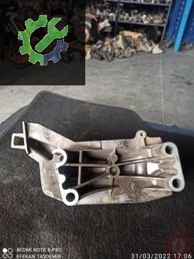 Volkswagen Polo Motor Braketi 036 199 275 çıkma parça