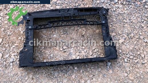 Volkswagen Polo Ön Panel çıkma parça