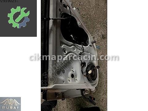 Volkswagen Polo Sağ Arka Kapı çıkma parça
