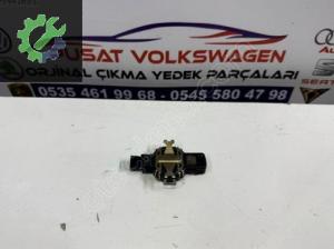 VOLKSWAGEN T-ROC ÇIKMA ORJİNAL YAĞMUR SENSÖRÜ 5Q0955547C