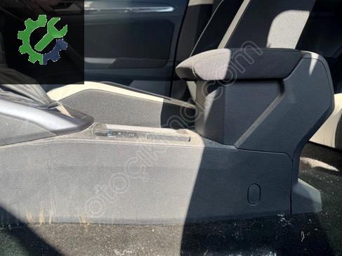 Volkswagen T-Roc Orta Konsol çıkma parça