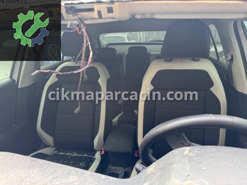 Volkswagen T-Roc Sağ Ön Kapı çıkma parça