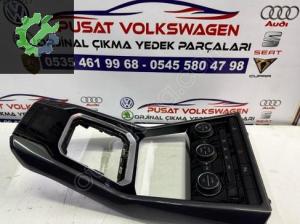 VOLKSWAGEN T-ROC ÇIKMA VİTES KONSOLU ÇERÇEVE 2GA 863 097