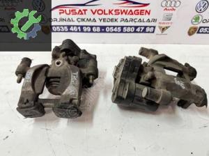 VOLKSWAGEN TİGUAN ÇIKMA ARKA SAG SOL FREN MERKEZİ 3Q0615406