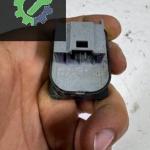 VOLKSWAGEN TİGUAN ÇIKMA ORJİNAL AYNA AYAR TUŞU 3G0 959 565 A