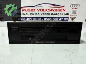 VOLKSWAGEN TİGUAN ÇIKMA ORJİNAL CD ÜNİTESİ VE TEYP 3Q0 035 819B
