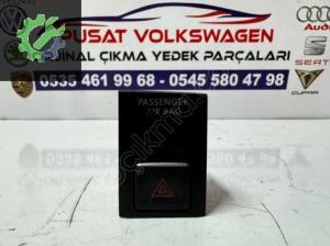 VOLKSWAGEN TİGUAN ÇIKMA ORJİNAL DÖRTLÜ FLAŞÖR TUŞU 2016-2020