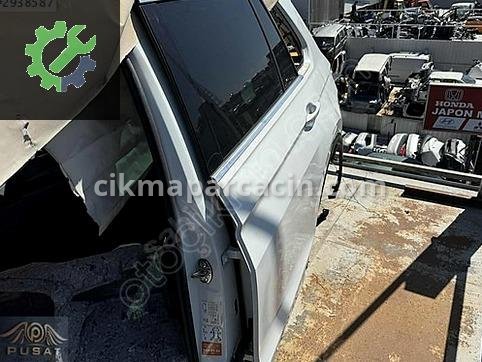 Volkswagen Tiguan Sol Arka Kapı çıkma parça