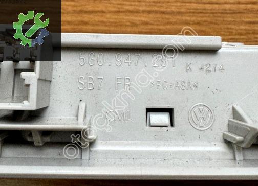Volkswagen Tiguan Tavan Lambası 5G0947291 çıkma parça