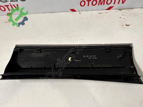 Volkswagen Tiguan Sol Arka Kapı 5NA854950 çıkma parça