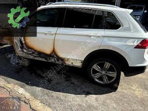 VOLKSWAGEN TİĞUAN SOL ARKA KAPI ÇIKMA ORJİNAL BEYAZ