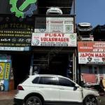 VOLKSWAGEN TİGUAN SOL ARKA KAPI ÇIKMA ORJİNAL CAM KRİKOSU