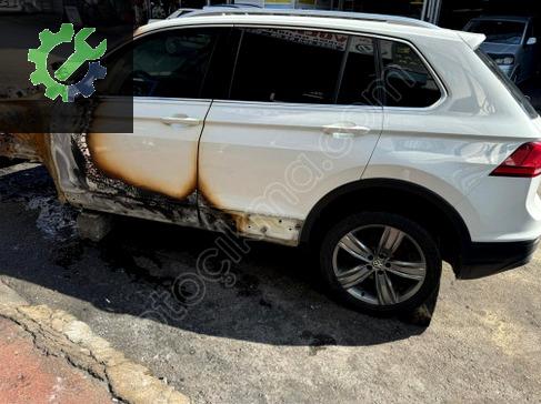 Volkswagen Tiguan Kapı Menteşesi çıkma parça