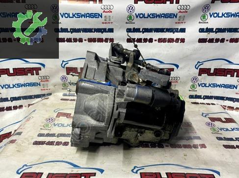 2004 Volkswagen Touran Şanzıman Komple Çıkma Parça Ankara