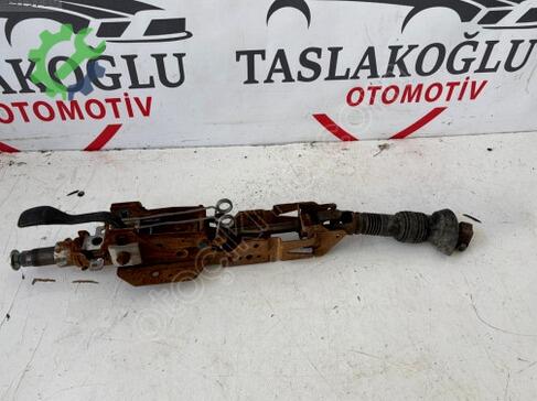 Volkswagen Polo Direksiyon Mili çıkma parça