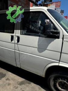 VOLKSWAGEN TRANSPORTER T 4 ÇIKMA SAG ÖN KAPI HATASIZ BEYAZ