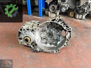 VOLKSWAGEN TRANSPORTER T4 2.4 DİZEL ÇIKMA MANUEL ŞANZIMAN (2. Adet)