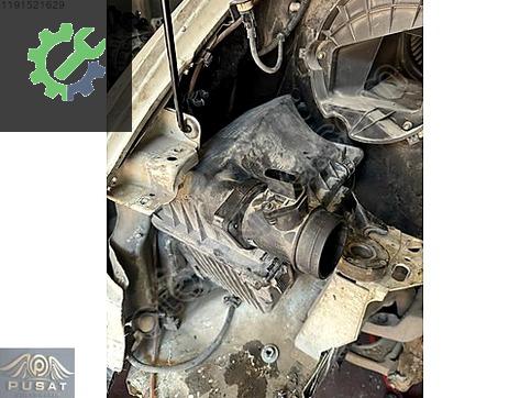 Volkswagen Transporter Hava Filtresi Kutusu çıkma parça