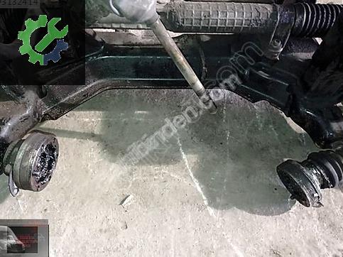 Volkswagen Transporter Radyatör Traversi çıkma parça