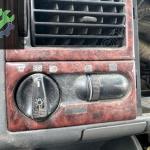 VOLKSWAGEN TRANSPORTER T4 ÇIKMA FAR AYAR DÜĞMESİ