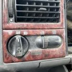 VOLKSWAGEN TRANSPORTER T4 ÇIKMA FAR AYAR DÜĞMESİ