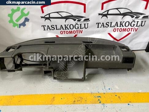 Volkswagen Transporter Torpido çıkma parça