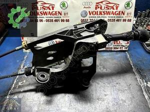 VOLKSWAGEN TRANSPORTER T5 ÇIKMA VİTES MEKANİZMASI 7H0711061C