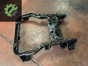 VOLKSWAGEN TRANSPORTER T5 T6 T7 ÇIKMA ORJİNAL ALT TRAVERS (2. Adet)