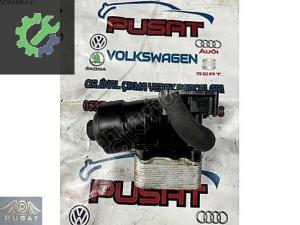 VOLKSWAGEN TRANSPORTER T6 2.0TDİ ÇIKMA YAĞ FİLİTRE AYAĞI