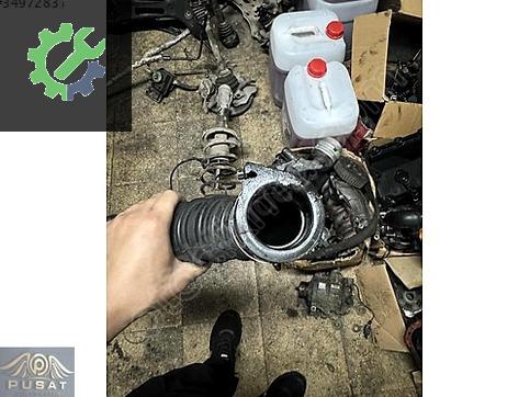 VOLKSWAGEN TRANSPORTER T6 ÇIKMA ORJİNAL TURBO BORUSU