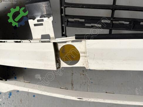 Volkswagen Transporter Ön Tampon 7E5807221D çıkma parça
