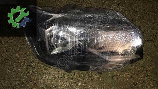 Volkswagen Transporter Sağ Ön Far çıkma parça