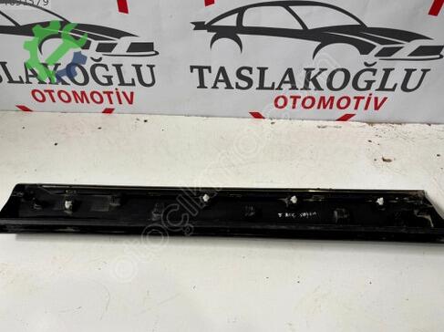 Volkswagen T-Roc Sağ Ön Kapı 2GA854940 çıkma parça