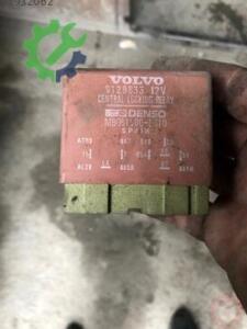 Volvo 850 1994-1998 Çıkma Röle 9128833