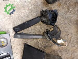 Volvo 850 1990-1998 Sinyal Kolu Çıkma