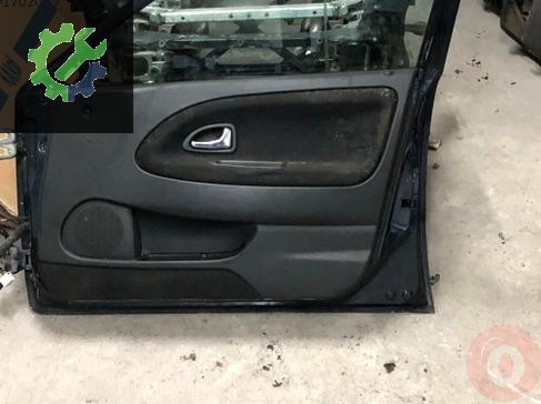 Volvo S40/V40 sağ dolu on kapi cikma