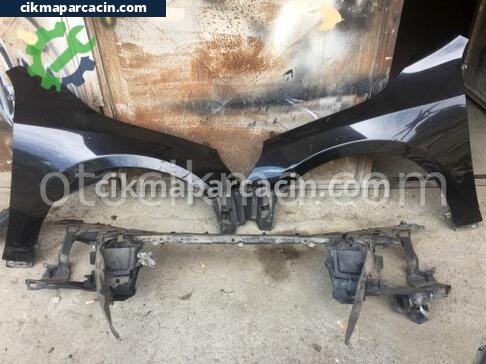 Volvo S60 Çamurluk çıkma parça