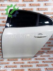 VOLVO S60 SOL ARKA KAPI BEYAZ HATASIZ BOYASIZ