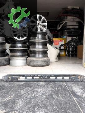 Volvo S60 Radyatör Traversi 2011-2018 çıkma parça