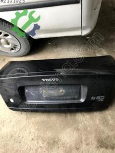 Volvo S80 Bagaj Kapağı Çıkma