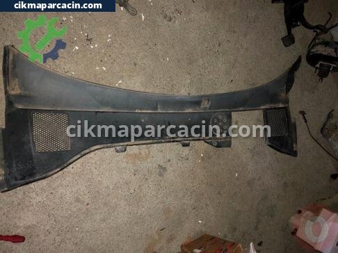 Volvo S80 Ön Cam Izgarası çıkma parça