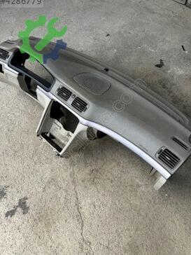 Volvo S80 Göğüs çıkma parça