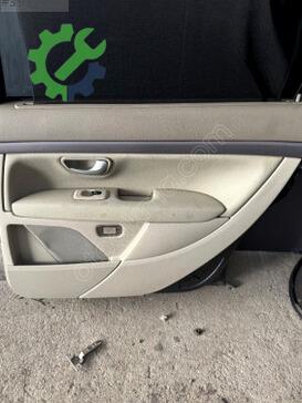 Volvo S80 Sağ Arka Kapı çıkma parça