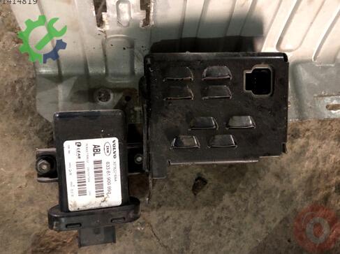 Volvo S80 XENON Far çıkma parça
