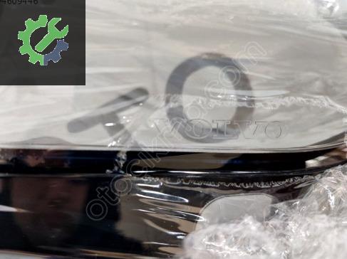 VOLVO S90 SAĞ SOL FAR CAMI SIFIR 3