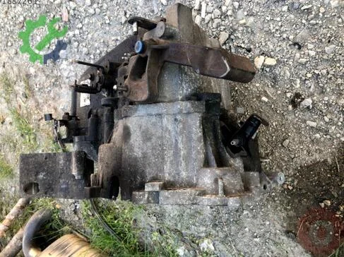 Volvo V70 Manuel Şanzıman çıkma parça